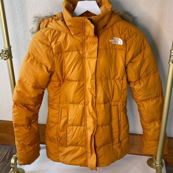 The North Face Orange Puffer Jacket - Picture 1 of 3